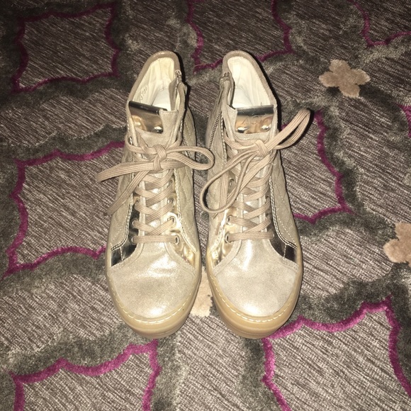 AGI Gold Leather High Tops - Picture 3 of 8